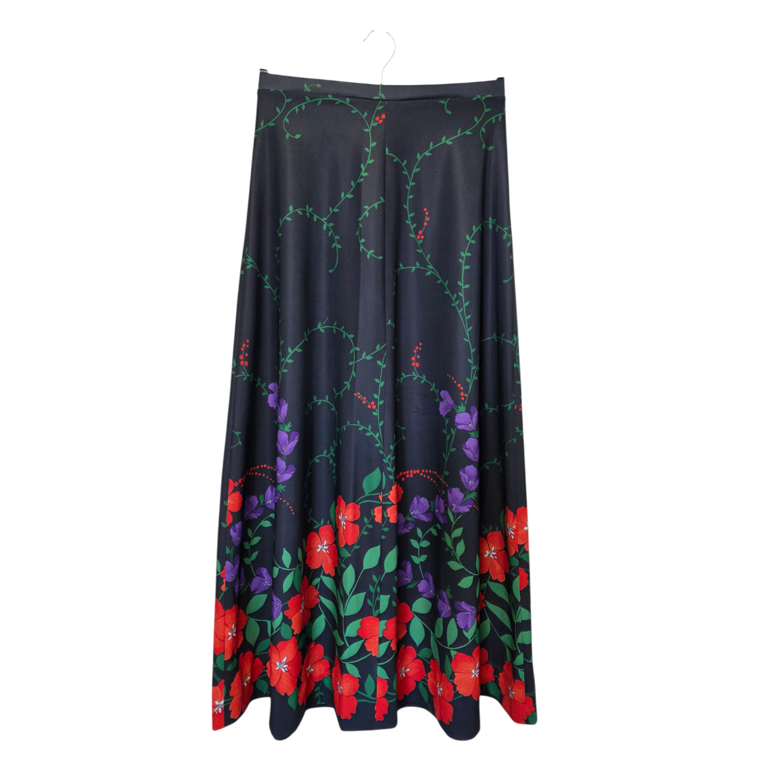 Toppi ja Hame kukkakuviolla