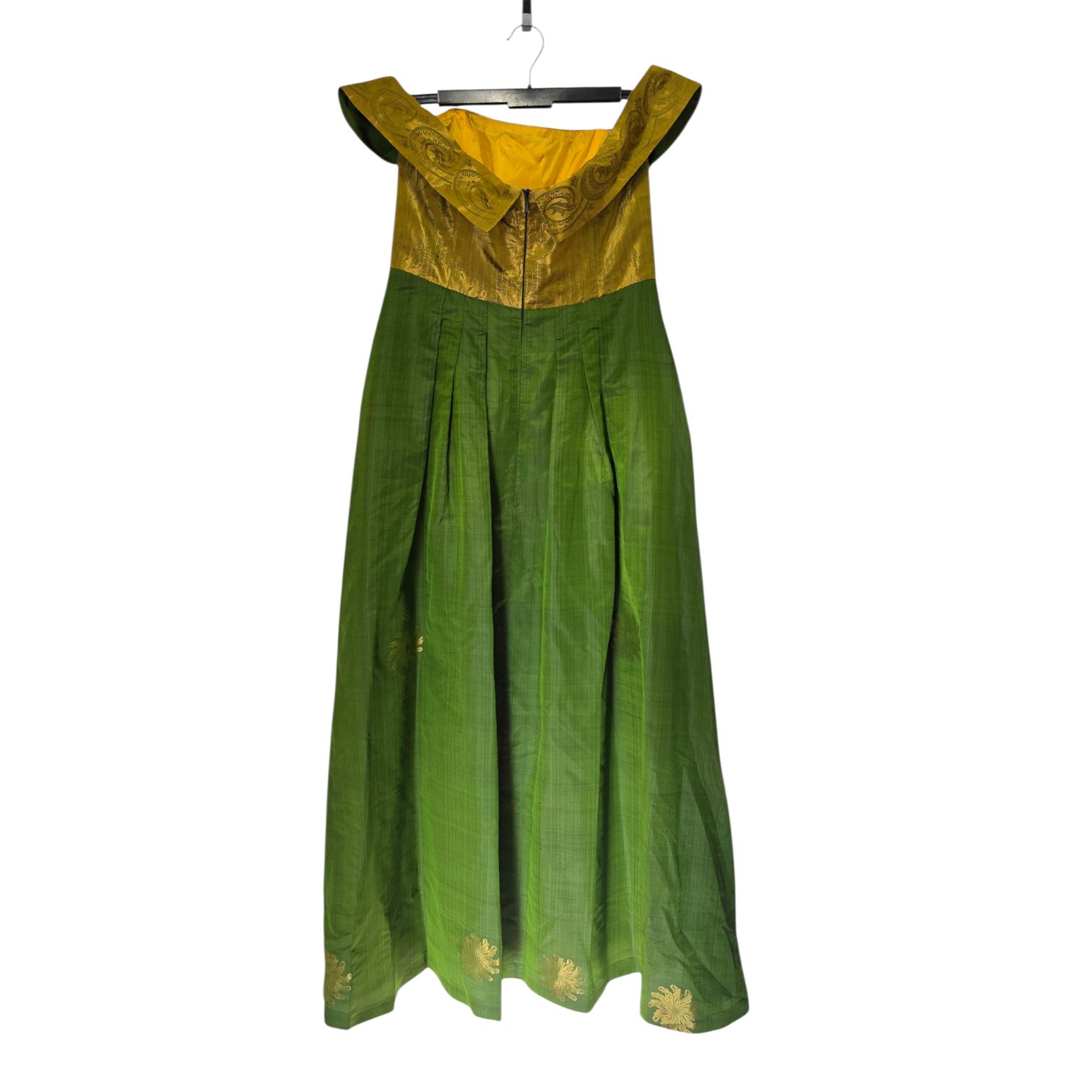 Vihreäkultainen kukallinen mekko