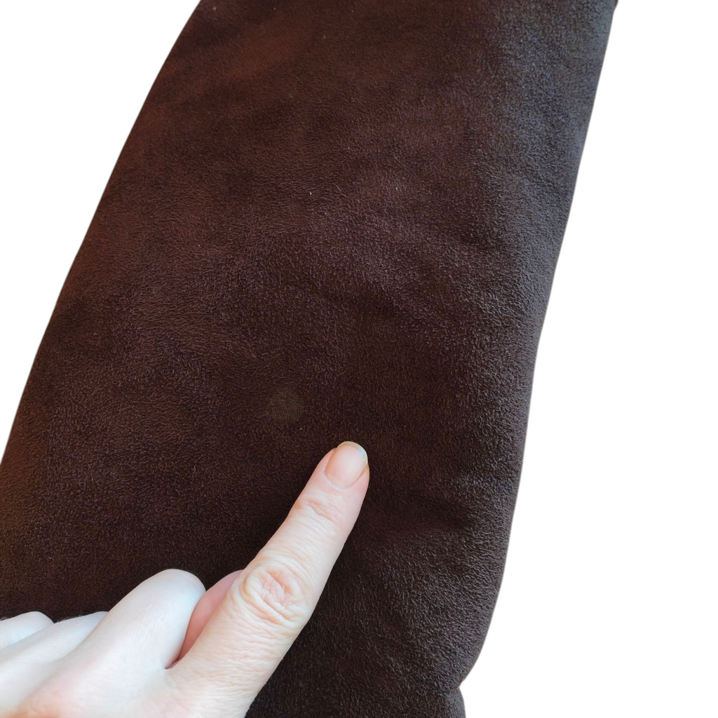 Tummanruskea tekomokkatakki karvoin