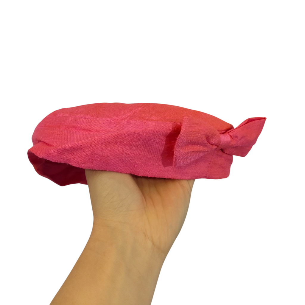 Hohtavan pinkki mekko + hattu